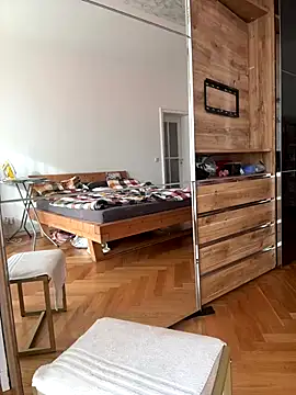 Pia July  online show from October 2025 01:04:02 PM