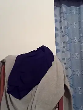 Rolandxxxr online show from February 2025 05:12:01 PM