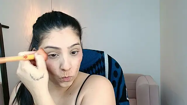 YummyAnna  online show from February 2026 03:21:02 PM