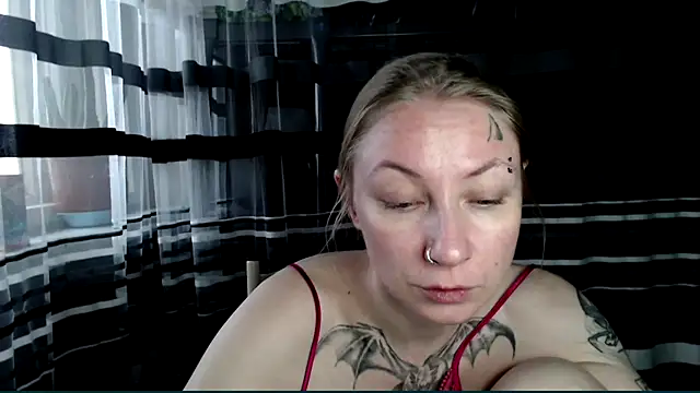 Snapshot of cold_lollipop chatting on November 2025 07:19:01 AM cold lollipop online show from November 2025 07:19:01 AM