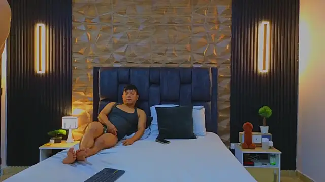 Snapshot of FelipeAndMarcello3 chatting on March 2025 02:32:01 PM FelipeAndMarcello3 online show from March 2025 02:32:01 PM