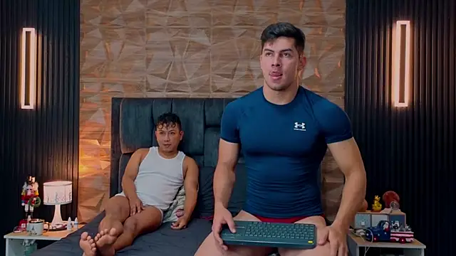 Snapshot of FelipeAndMarcello3 chatting on November 2025 02:45:02 PM FelipeAndMarcello3 online show from November 2025 02:45:02 PM