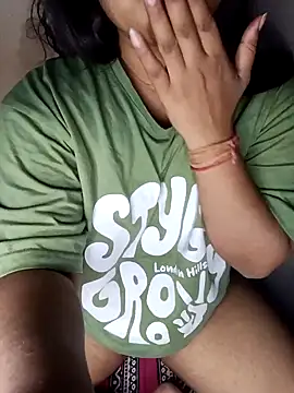 Sweet-Berry online show from February 2025 11:37:02 PM