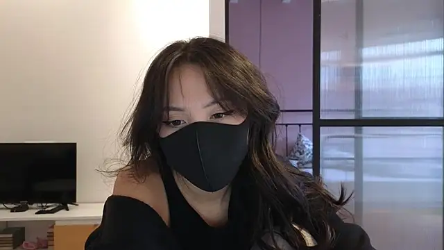 Snapshot of TammiLou chatting on February 2025 01:08:02 PM TammiLou online show from February 2025 01:08:02 PM