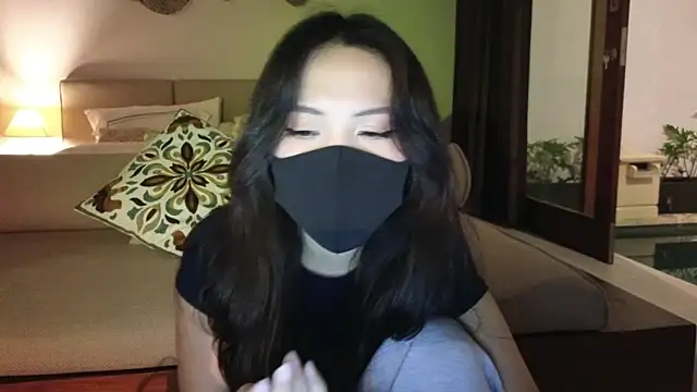 Snapshot of TammiLou chatting on February 2025 03:05:01 PM TammiLou online show from February 2025 03:05:01 PM