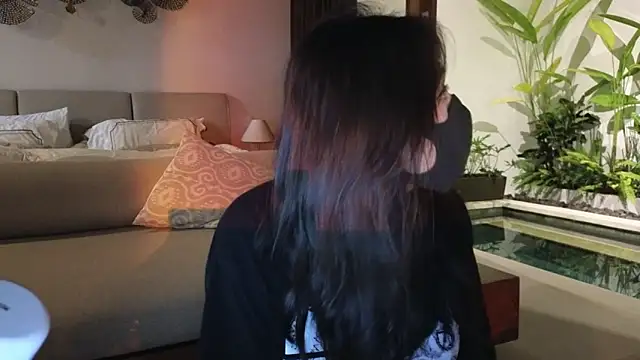 Snapshot of TammiLou chatting on March 2025 04:26:02 AM TammiLou online show from March 2025 04:26:02 AM