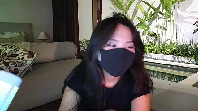 Snapshot of TammiLou chatting on March 2025 01:18:01 PM TammiLou online show from March 2025 01:18:01 PM