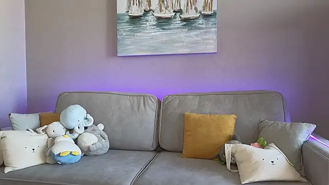 Snapshot of TammiLou chatting on October 2025 06:33:01 AM TammiLou online show from October 2025 06:33:01 AM