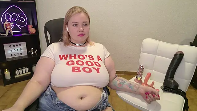Snapshot of MargotGrey chatting on May 2026 08:44:01 AM MargotGrey online show from May 2026 08:44:01 AM