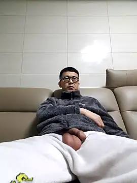 Snapshot of Ssk10N chatting on February 2025 05:19:02 PM Ssk10N online show from February 2025 05:19:02 PM