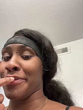 Snapshot of Foreignthababyy chatting on March 2026 07:58:02 AM Foreignthababyy online show from March 2026 07:58:02 AM