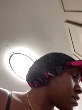 Snapshot of Foreignthababyy chatting on April 2026 05:52:01 AM Foreignthababyy online show from April 2026 05:52:01 AM