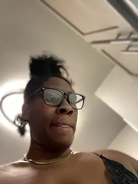 Snapshot of Foreignthababyy chatting on April 2026 03:13:01 PM Foreignthababyy online show from April 2026 03:13:01 PM