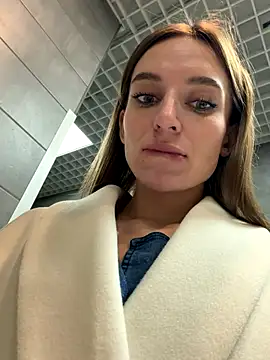 -AngelAri- online show from November 2025 09:14:02 PM