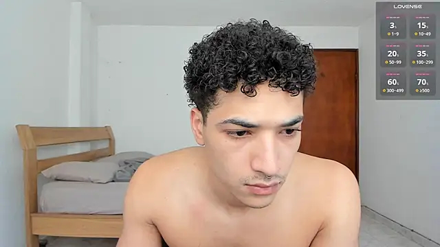 Snapshot of MitchellXD chatting on December 2024 03:02:01 PM MitchellXD online show from December 2024 03:02:01 PM