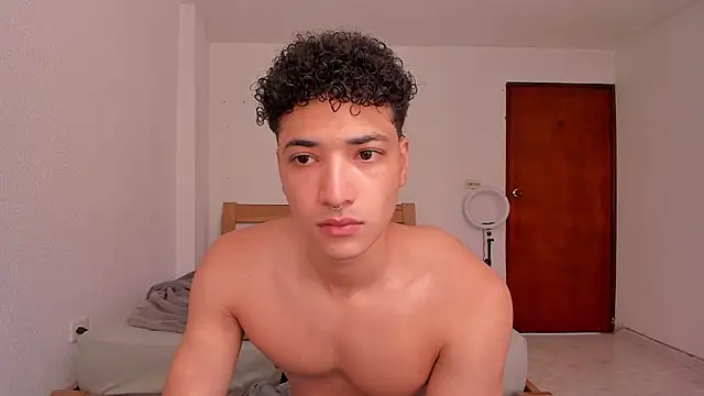 Snapshot of MitchellXD chatting on January 2025 02:40:02 PM MitchellXD online show from January 2025 02:40:02 PM