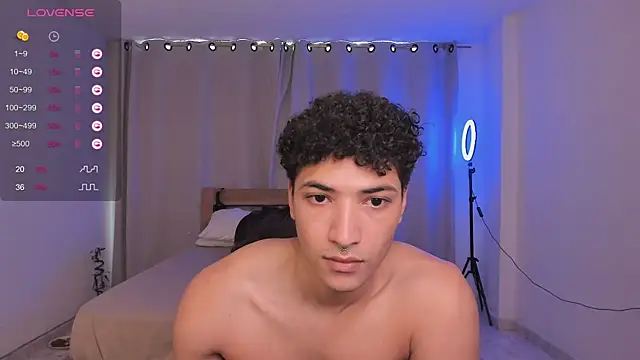 Snapshot of MitchellXD chatting on February 2025 02:57:01 PM MitchellXD online show from February 2025 02:57:01 PM