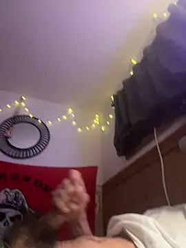 Snapshot of Dfkon420 chatting on December 2025 04:18:02 AM Dfkon420 online show from December 2025 04:18:02 AM