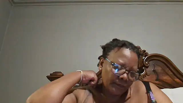 Snapshot of SEXYBOOBSNASS chatting on January 2025 08:03:02 PM SEXYBOOBSNASS online show from January 2025 08:03:02 PM