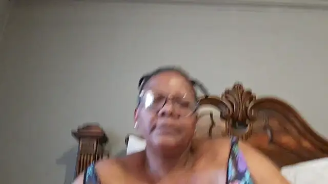 Snapshot of SEXYBOOBSNASS chatting on January 2025 10:34:01 AM SEXYBOOBSNASS online show from January 2025 10:34:01 AM