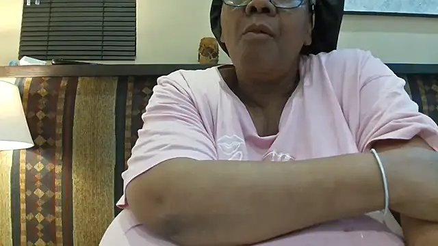 Snapshot of SEXYBOOBSNASS chatting on September 2025 07:36:01 PM SEXYBOOBSNASS online show from September 2025 07:36:01 PM