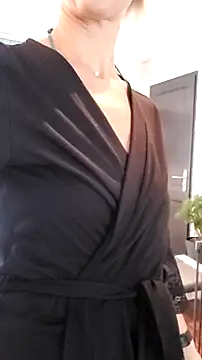 Snapshot of dancing_sexy_doll chatting on September 2025 10:06:01 AM dancing sexy doll online show from September 2025 10:06:01 AM