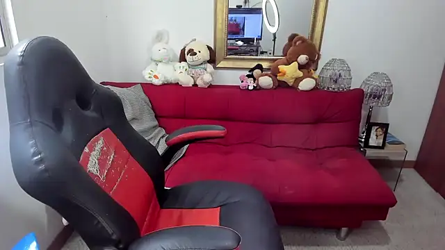 Snapshot of NicolettColin chatting on December 2024 07:26:02 PM NicolettColin online show from December 2024 07:26:02 PM