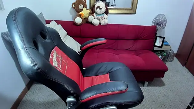 Snapshot of NicolettColin chatting on February 2025 02:24:02 AM NicolettColin online show from February 2025 02:24:02 AM