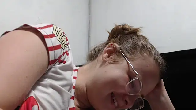 HellenMiyer1111 online show from September 2025 04:05:01 AM