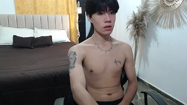 Elio-cam online show from November 2025 03:16:02 AM