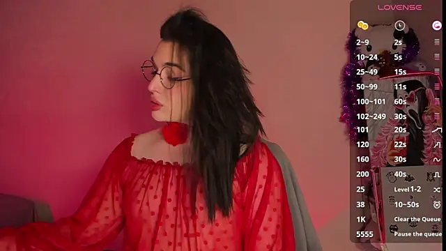 YsabellViveris online show from December 2024 01:28:02 PM