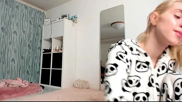 KenzieDawton online show from January 2025 05:20:02 AM