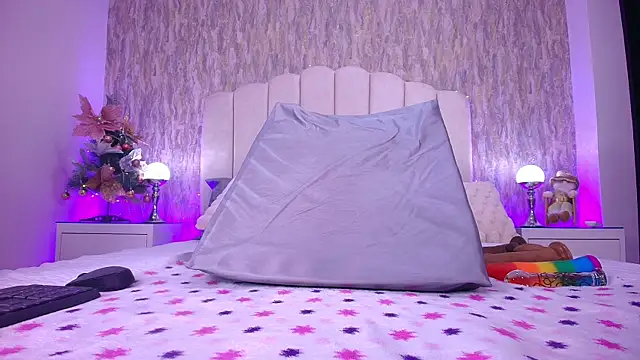 raven lilith  online show from December 2025 03:23:02 AM