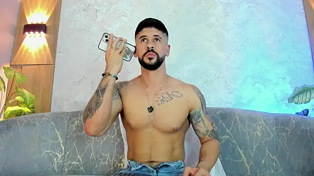 Snapshot of Petesevans chatting on July 2026 10:14:01 PM Petesevans online show from July 2026 10:14:01 PM