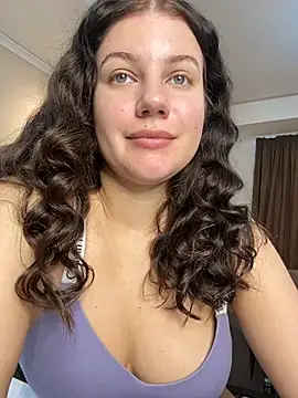 Snapshot of likaxxx chatting on December 2024 12:06:01 PM likaxxx online show from December 2024 12:06:01 PM