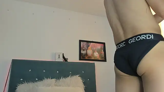 Max and Peter online show from March 2025 06:43:02 PM