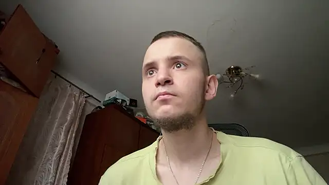 sweaticeboy online show from July 2026 01:38:01 PM