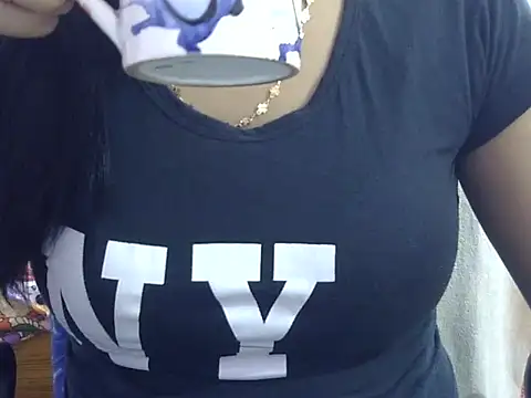 Snapshot of Your_wild_Dia chatting on March 2025 06:30:01 AM Your wild Dia online show from March 2025 06:30:01 AM