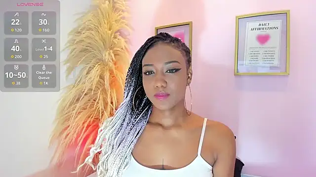 EmmySweett online show from November 2025 08:19:01 PM