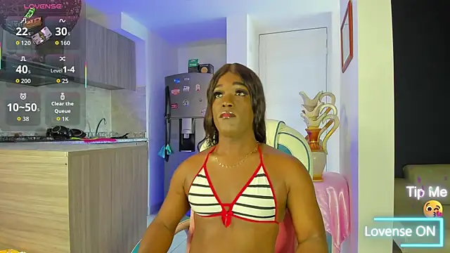 Snapshot of SammyGirlTS chatting on October 2025 02:45:02 PM SammyGirlTS online show from October 2025 02:45:02 PM