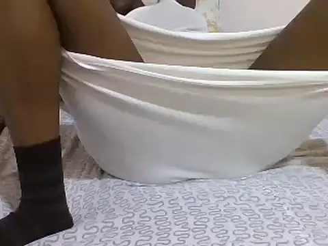 Snapshot of sweetelle09 chatting on March 2025 01:27:01 AM sweetelle09 online show from March 2025 01:27:01 AM