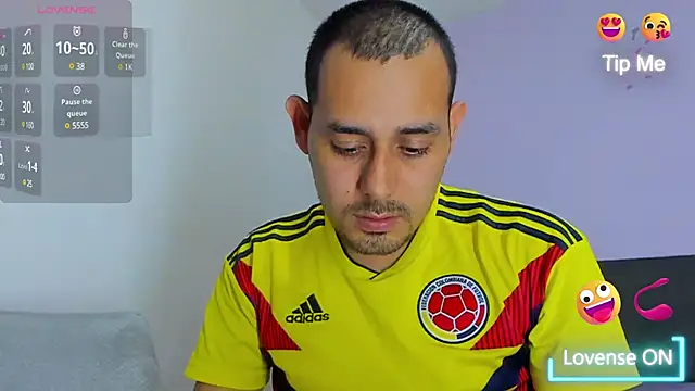 jhonyalzate2 online show from January 2025 01:23:02 AM