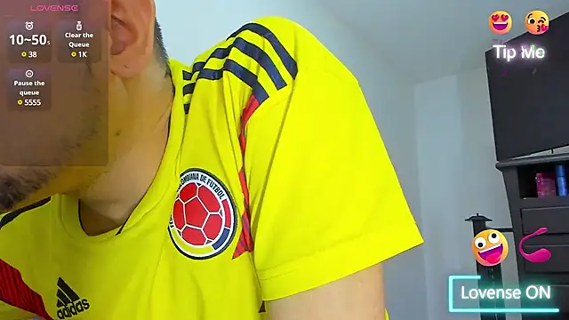 jhonyalzate2 online show from January 2025 11:39:01 PM