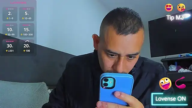 jhonyalzate2 online show from February 2025 01:30:02 AM