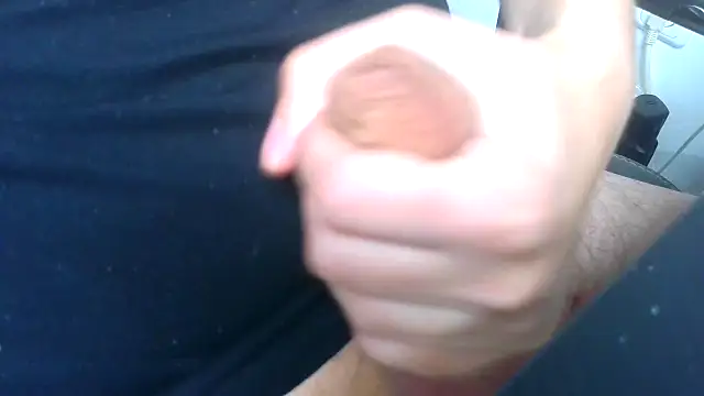 Snapshot of BadmanThe0ne chatting on November 2025 06:31:02 PM BadmanThe0ne online show from November 2025 06:31:02 PM