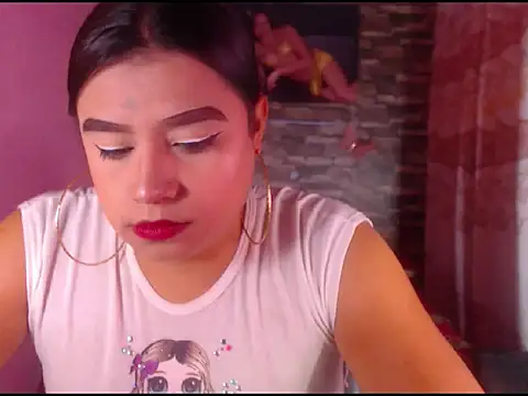 katrinawillff online show from November 2025 11:32:02 AM