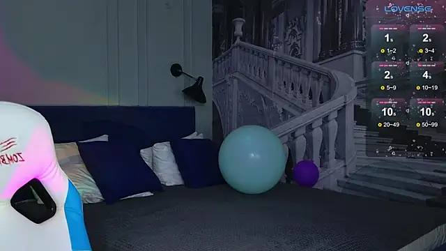 Ramona    online show from December 2025 06:19:02 AM