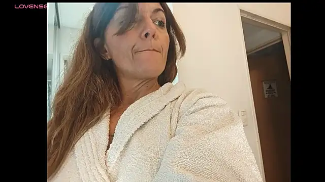 Carolain3 9 online show from May 2026 06:36:01 PM