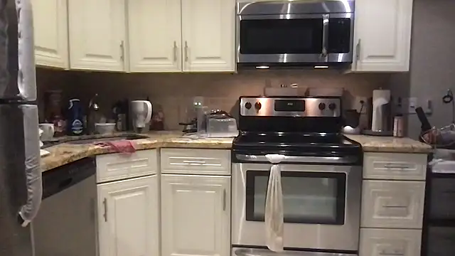 BigGuyMuscle online show from December 2025 12:01:02 PM