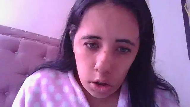 annarose19 online show from October 2025 05:42:01 PM